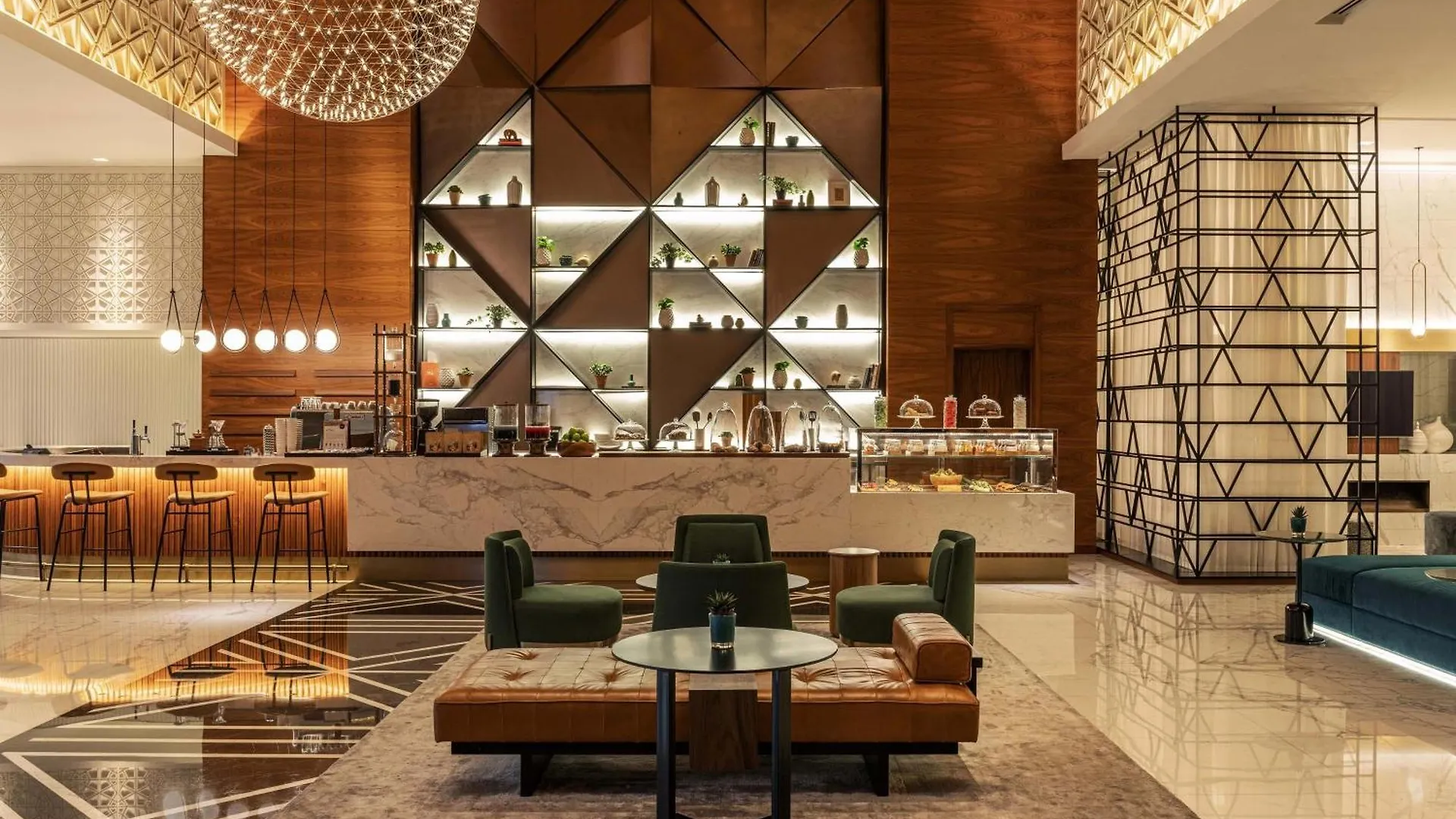 Sheraton Grand Hotel, Dubai 5*,  United Arab Emirates