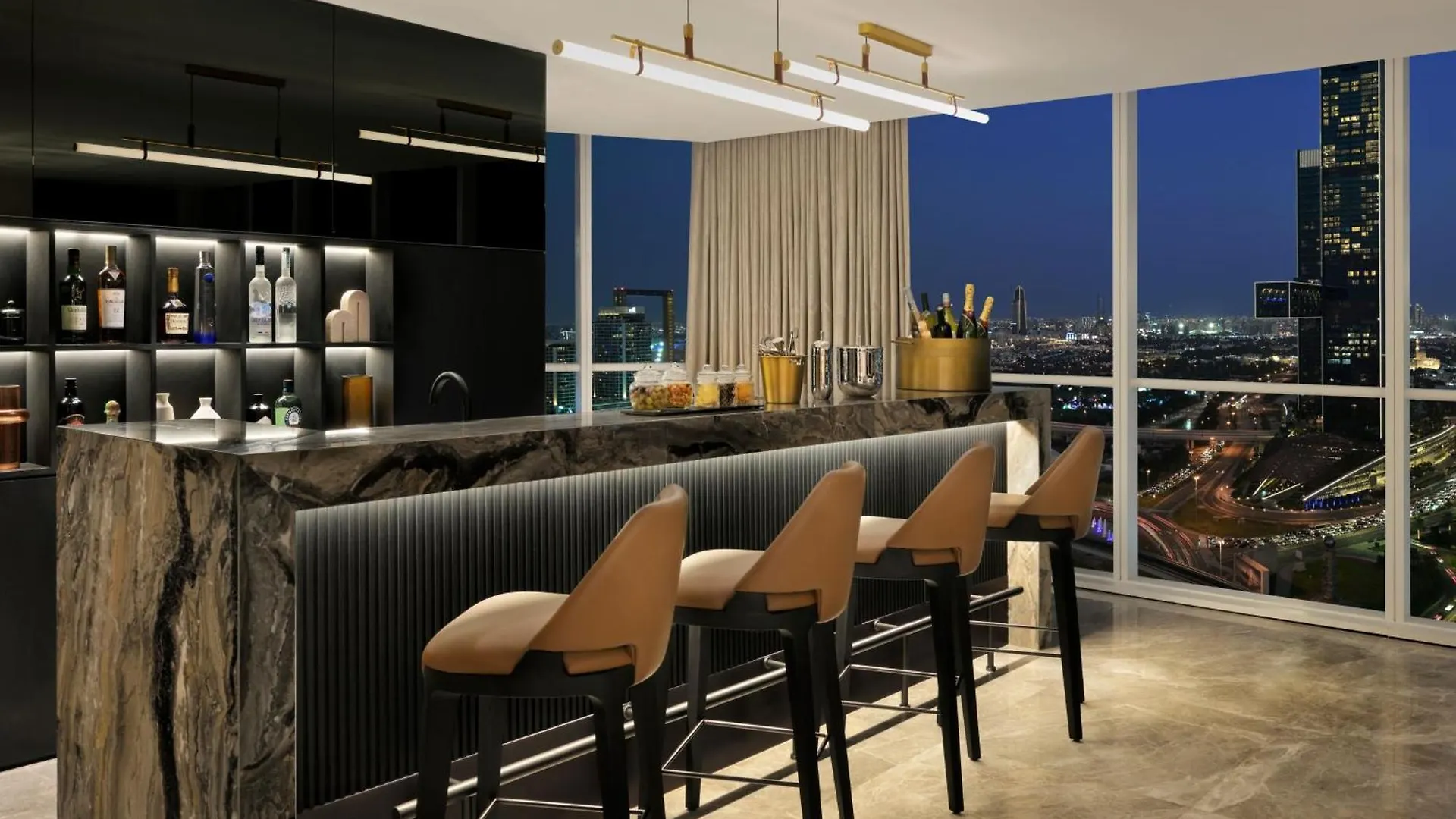 Sheraton Grand Hotel, Dubai 5*,